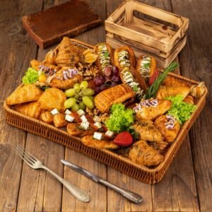 مجموعة من المخبوزات المالحة